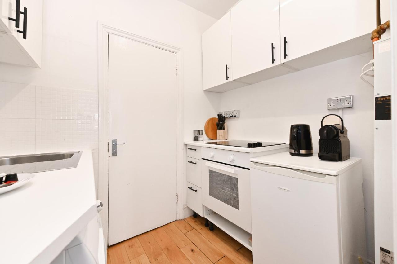 לונדון Soho Apartment, Theatres & Old Compton Street מראה חיצוני תמונה