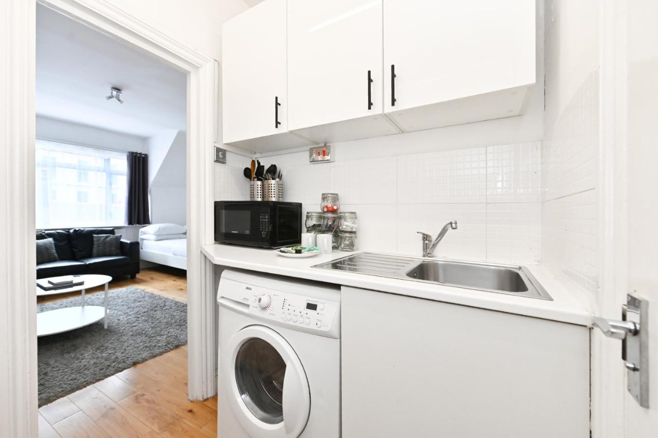 לונדון Soho Apartment, Theatres & Old Compton Street מראה חיצוני תמונה